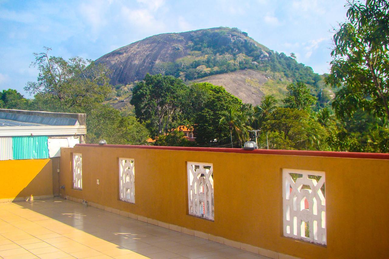 Old Mahawasala Hotel Bambaragaleyaya Exterior foto